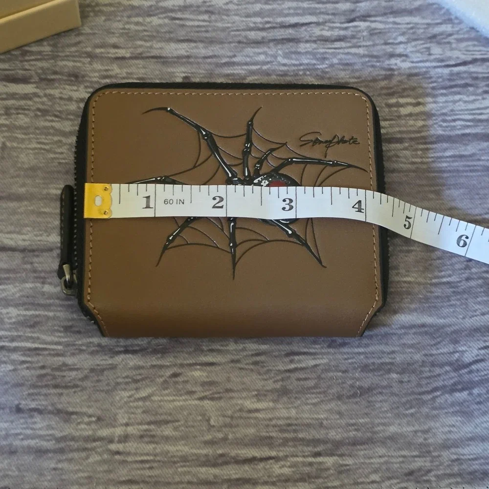 Skneephate Tan Black Widow Spider Web Zip Around Bifold Wallet New in Box